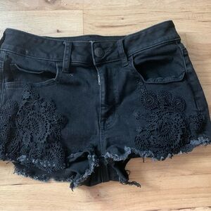 💕3/$18💕 American Eagle Outfitters Super Super Stretch Black Shorts~ Size 4